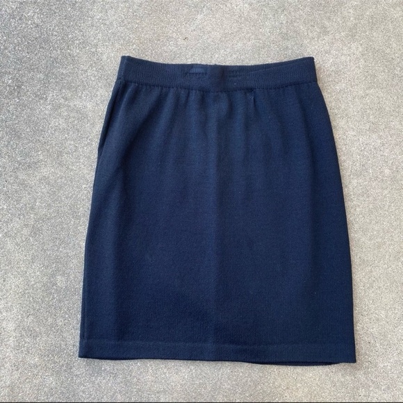 St. John Knit Pull On Pencil Skirt Black